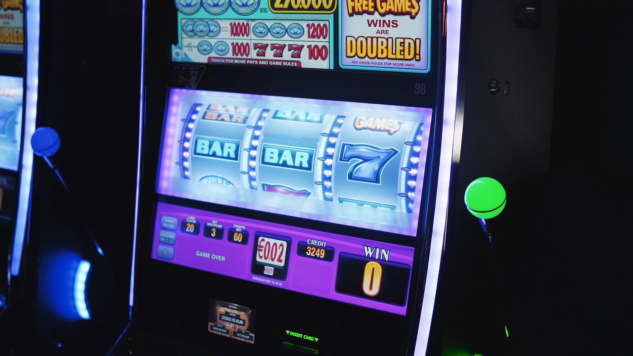 Live Casino နှင့် Slots ဂိမ်းများ
